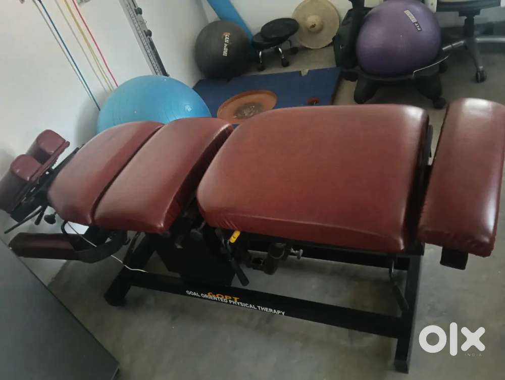 Chiropractic bed