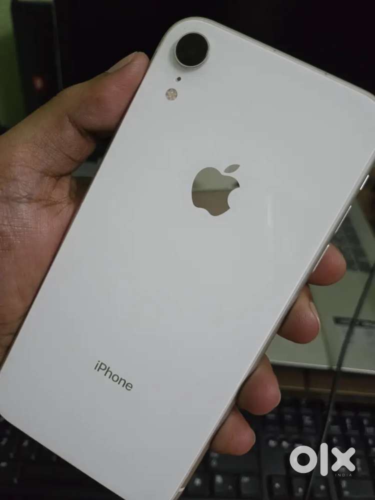 Iphone XR White (Scratchless condition)