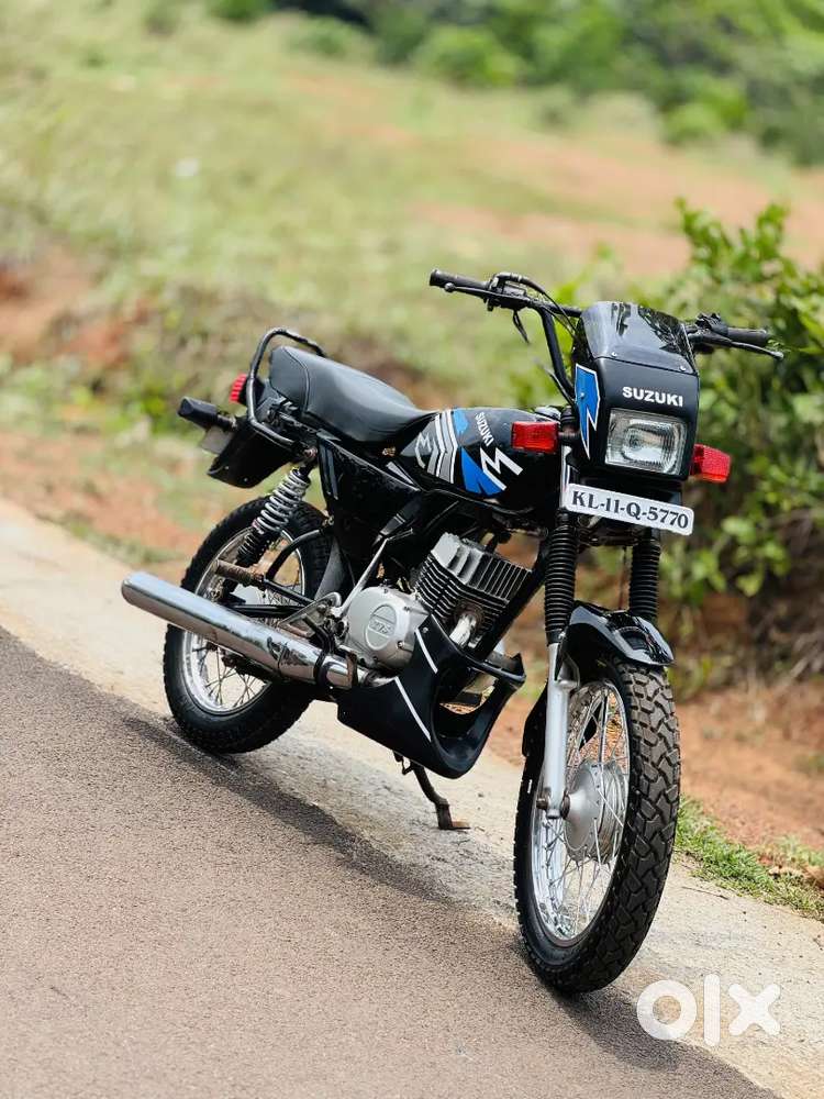 Max 100 well maintained vehicle for sale