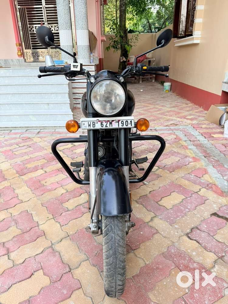 Classic 350 stealth black with kick and self start