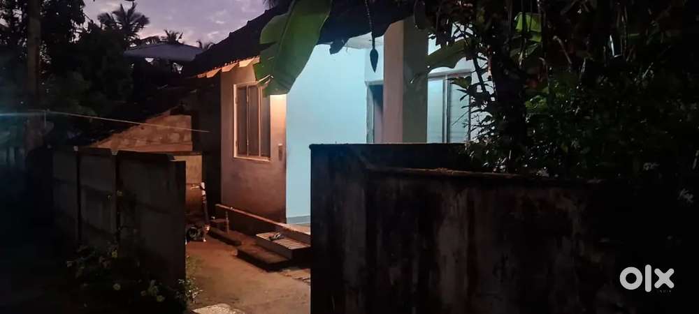 900 SQUARE FEET INDIPENDENT HOUSE FULLY FURNISHED FOR SALE