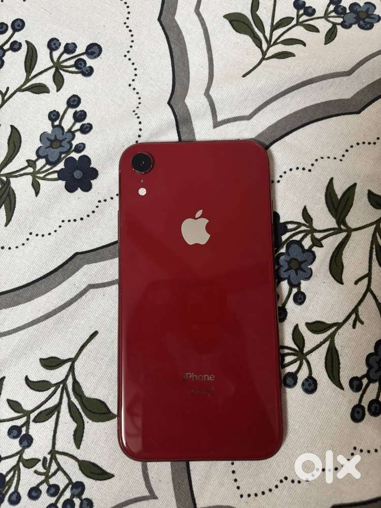 iPhone XR 64GB Red – Good Condition & Battery Health