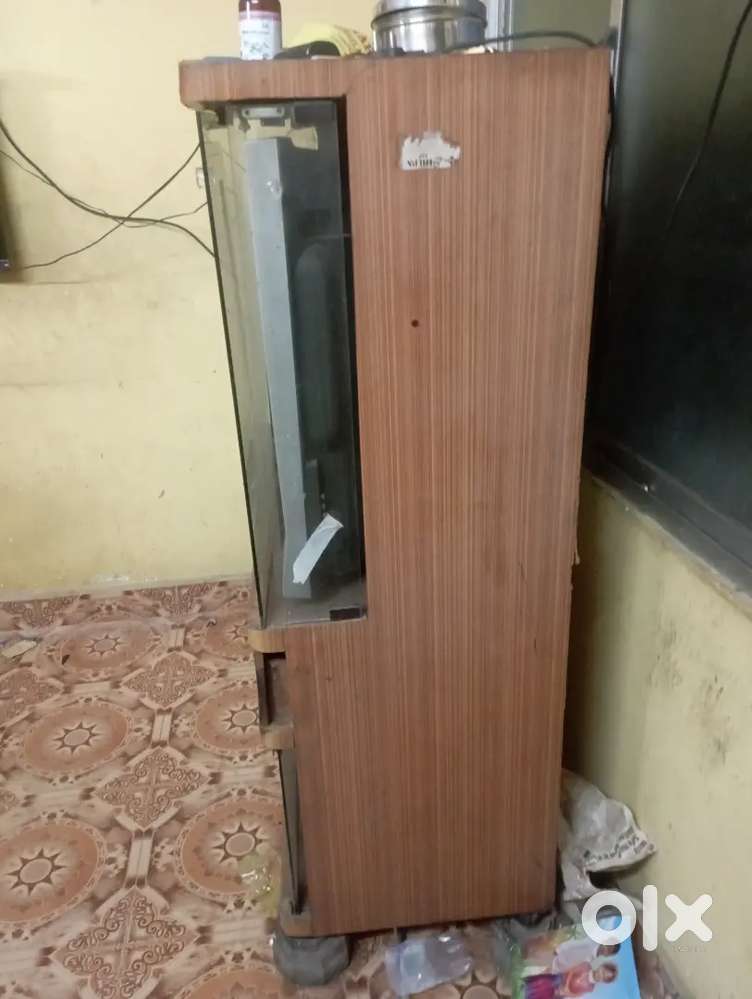 Lg tv with showcase for sale