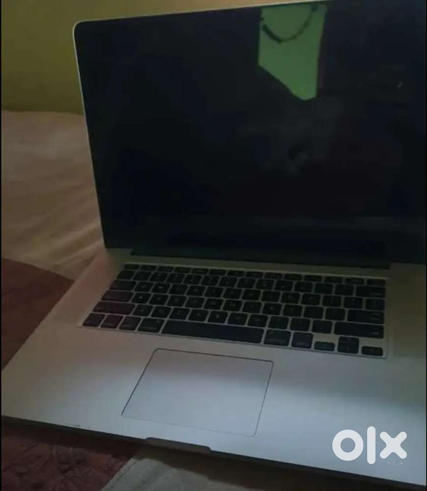 Apple Macbook good condition