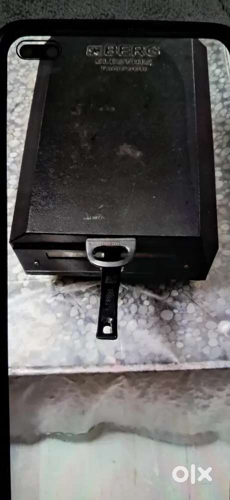 EELECTRIC OVEN