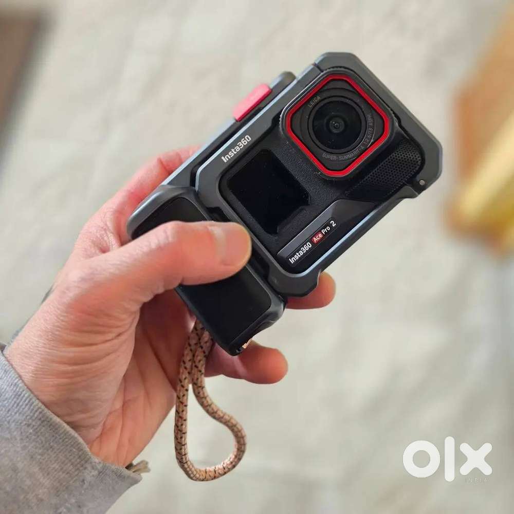 Insta 360 ace pro 2