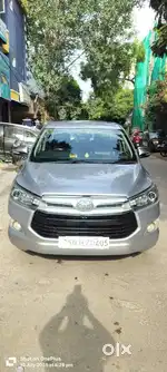 Toyota Innova Crysta 2.4 ZX MT, 2016, Diesel