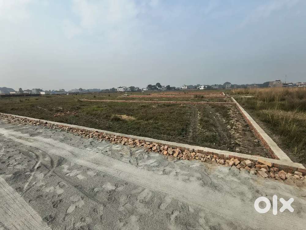 Near highway plot dps school