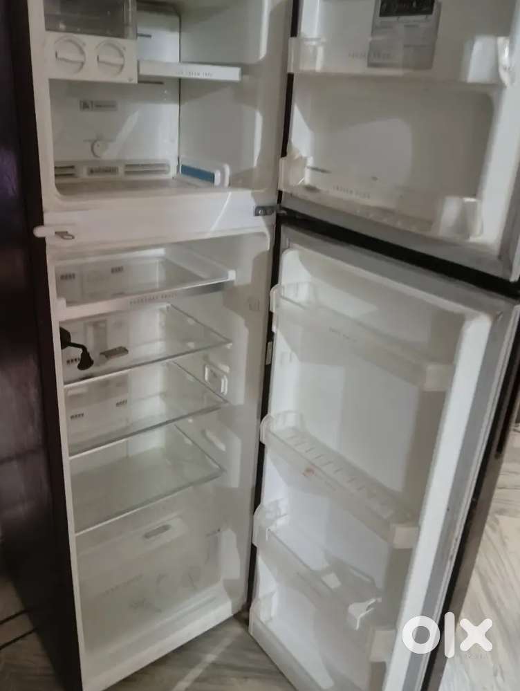 Double door automatic fridge