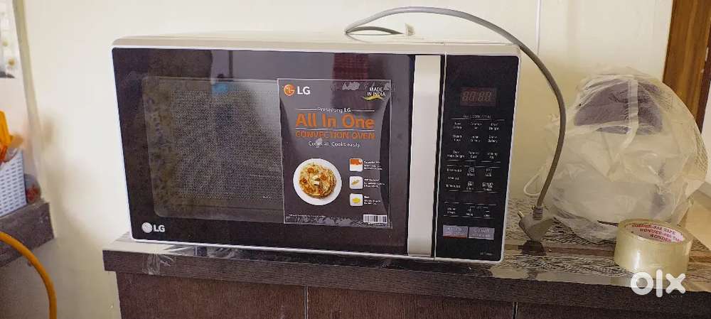 28l LG Unused Oven