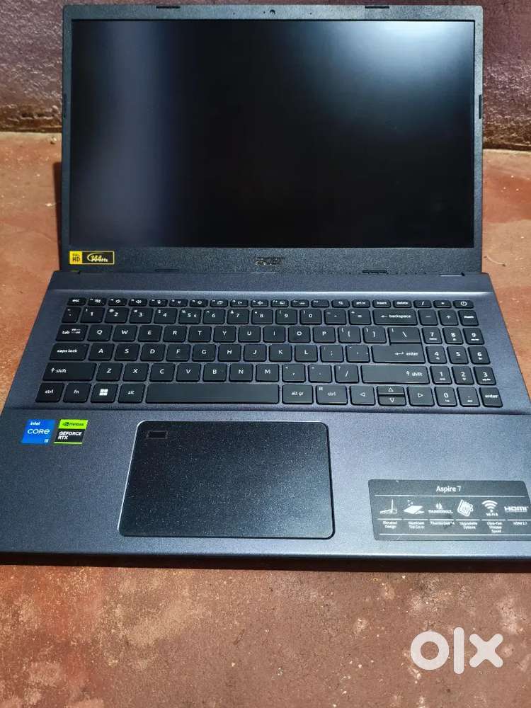 Acer aspire 7        (negotiatble)