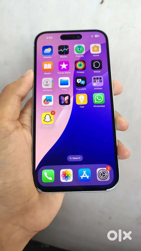 iPhone 15 blue