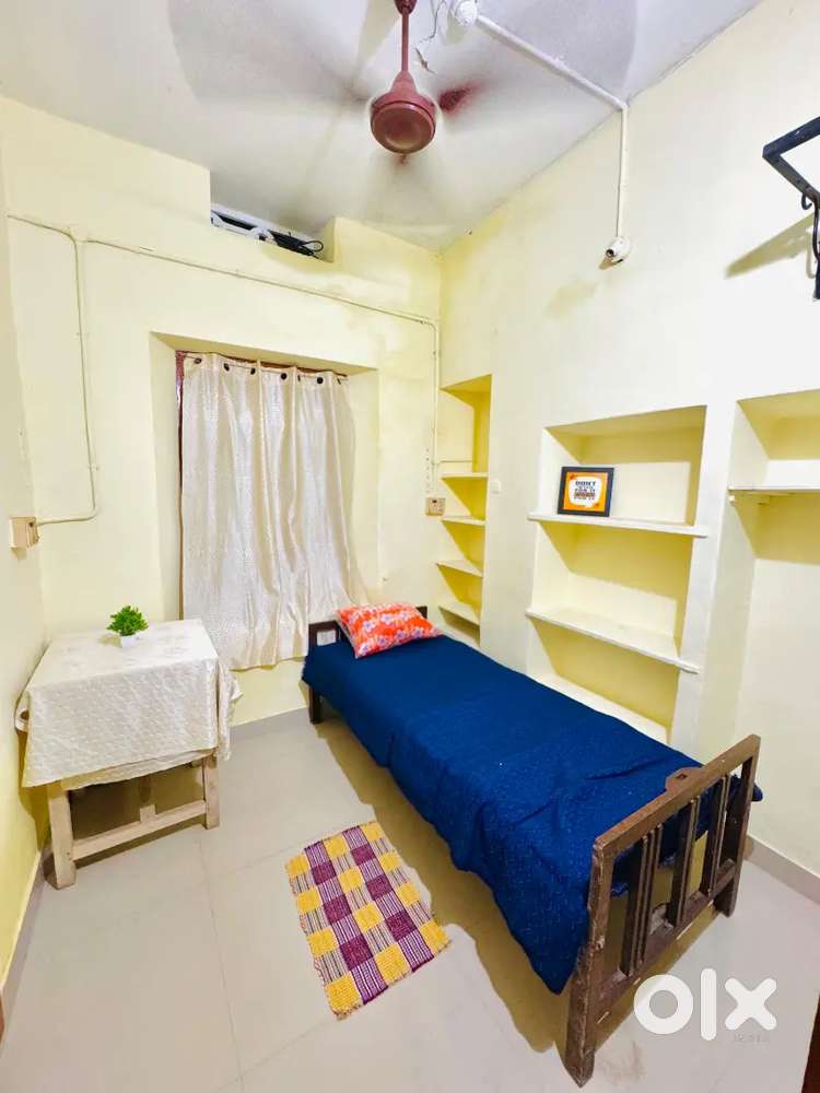 Stay/Rooms for Men at  Vazhuthacud - Bakery junction