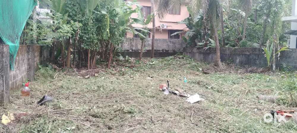 7.5 cent land near Tripunithura, Vadakkekkotta metro station