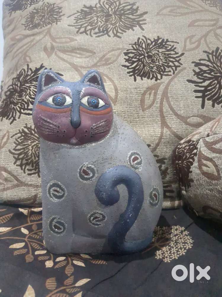 wooden cat