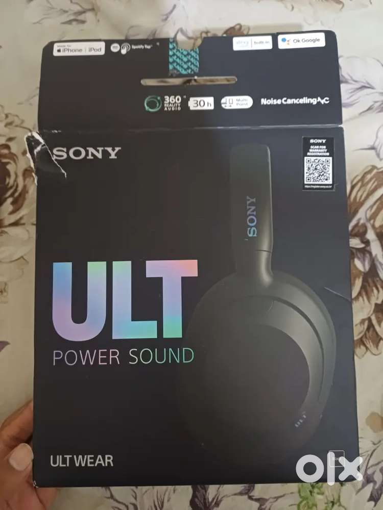Sony ult wear powerful bass heavy headphone