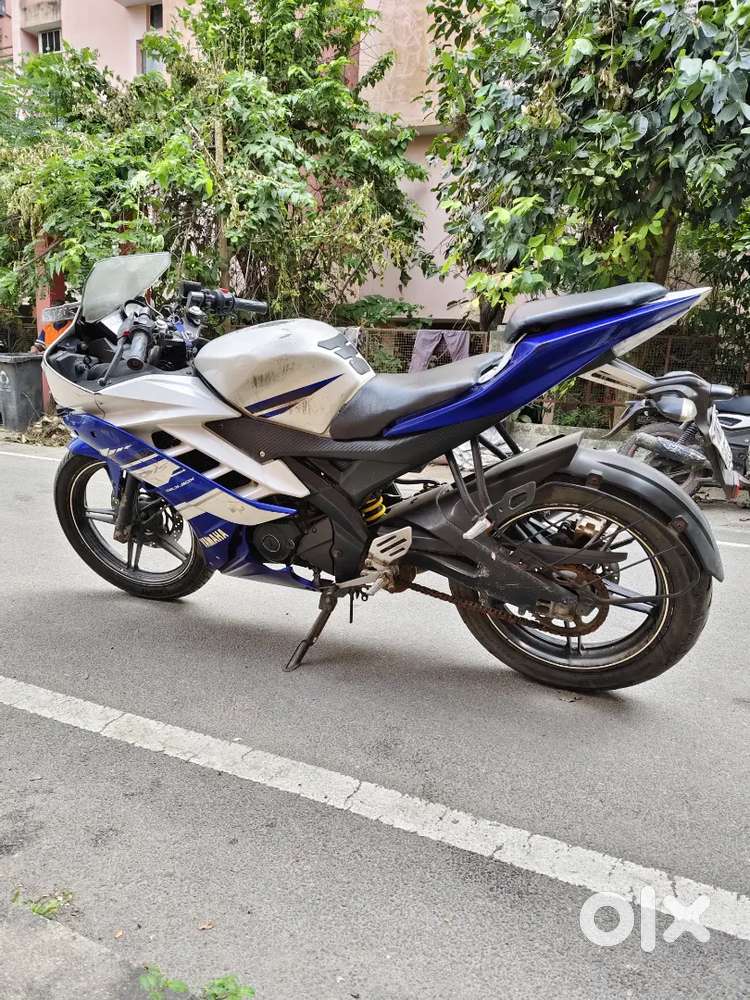 Yamaha R15 v2 special edition