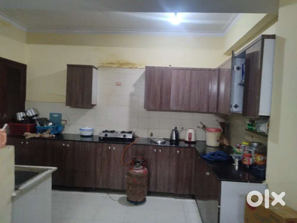 Need 2 Male Roommate to stay in 3BHK flat of Srikamal Housing Society
