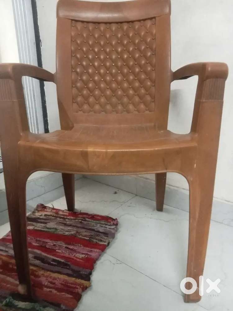 Regular home chair