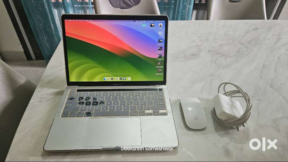 Macbook pro 13inch with magic mouse 2