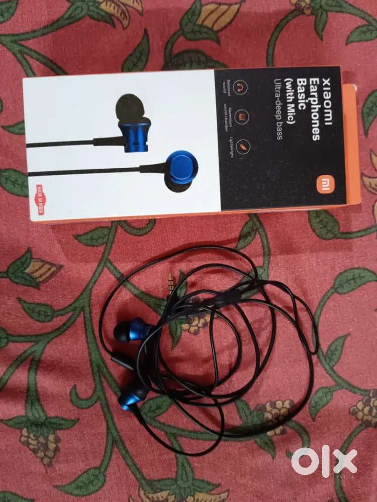 Xiaomi earphones basic with mic new condition