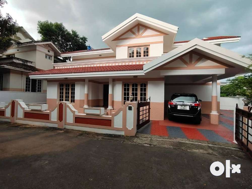 1850 Sqft Fully furnished 3 BHK Villa for Sale at Kakkanad, Kochi