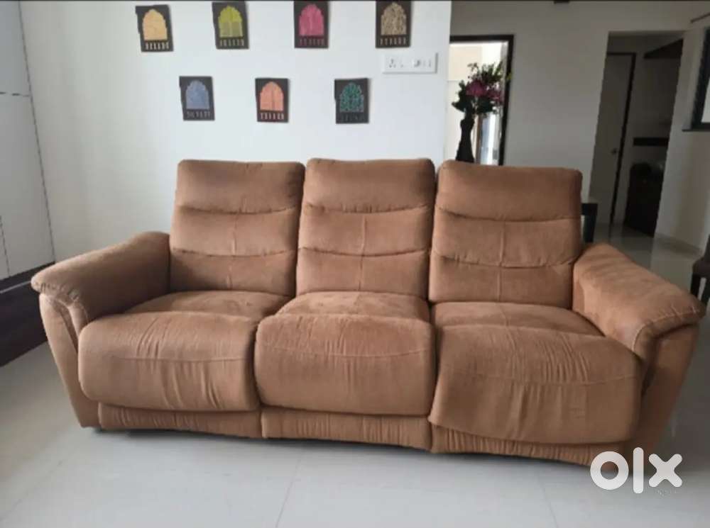 Recliner sofa