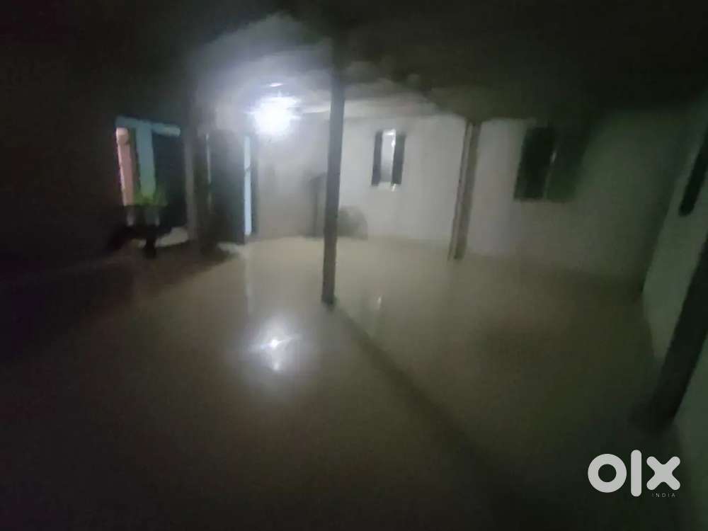 RCC 500 Carpet 1st Floor Godown,Storage Rent Chembur Good Locality