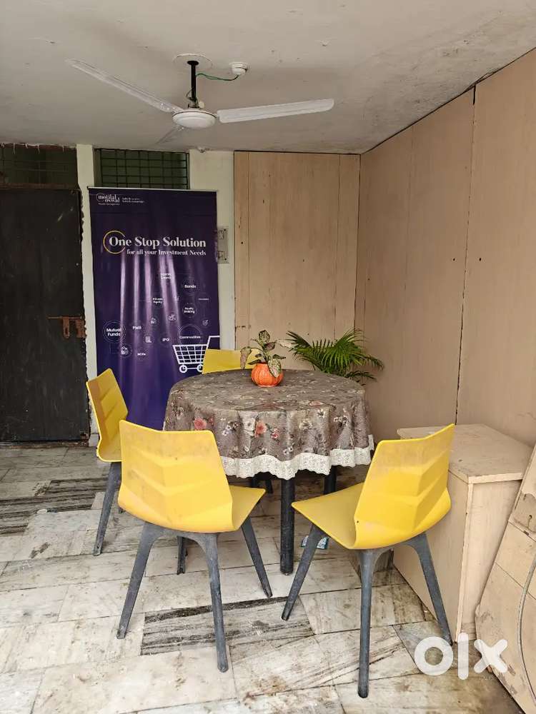 Rooms available only for girls