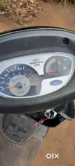 गाडी विकणे आहे