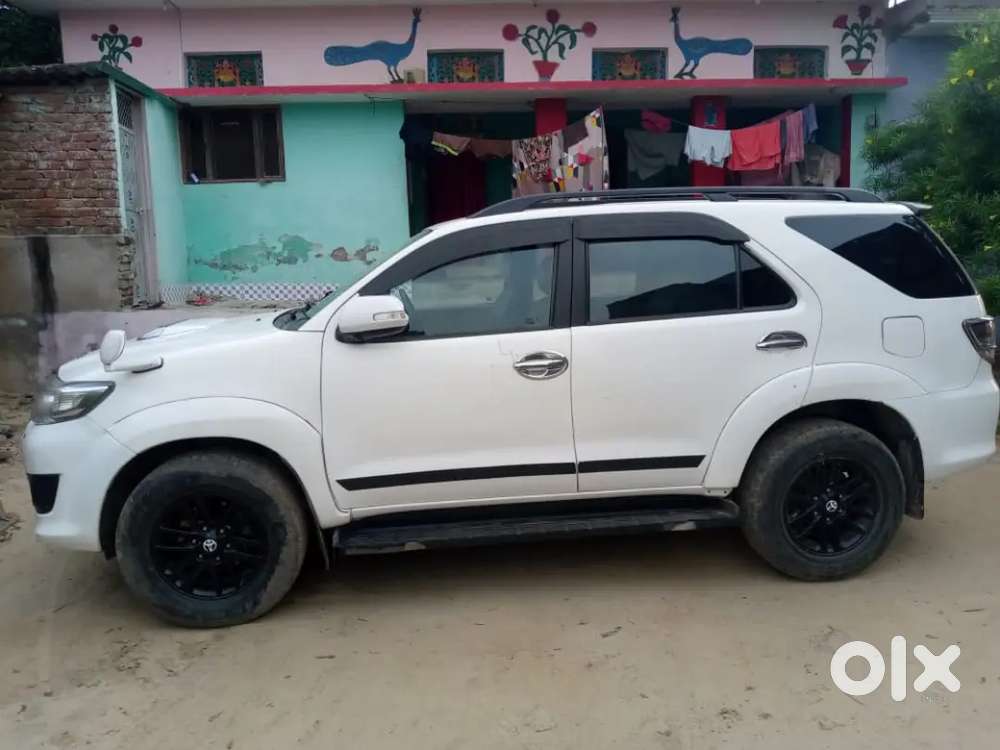 Toyota Fortuner Legender 2012 Diesel 195 Km Driven