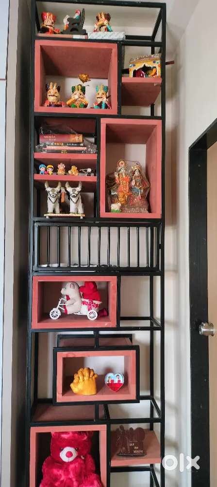 Asthetic designed showcase with attractive shapes