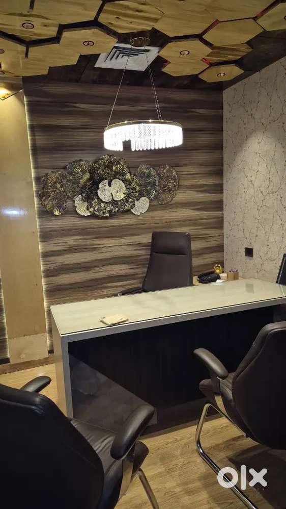 17*50 Ready to move office in prime hub market.