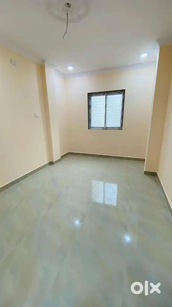 2bhk flat for rent with lift only for small family