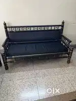 5 seater sofa set & 1 centre table