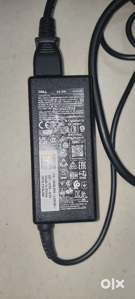 I m selling my Dell laptop charger 65W