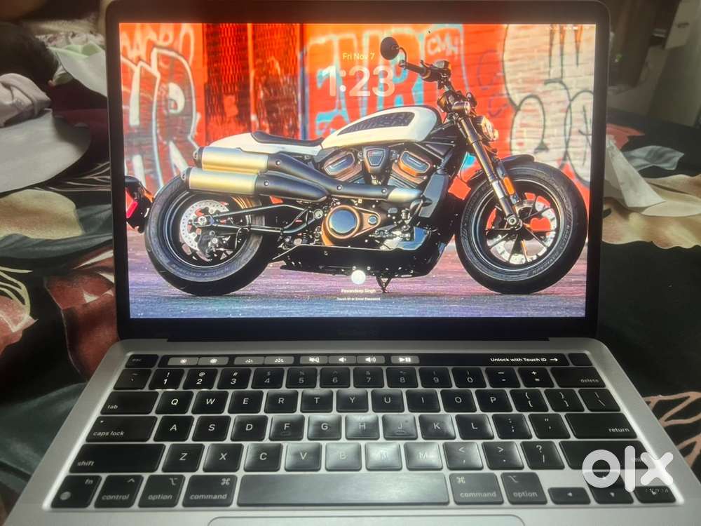 Apple macbook pro 2020 m1 with touch bar fully working