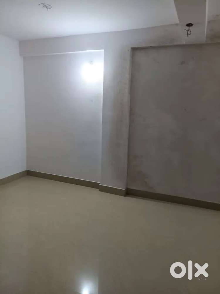 In  baradwari commercial property for rent