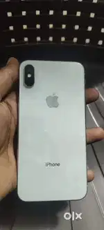 iPhone x 64gb battery health 77%