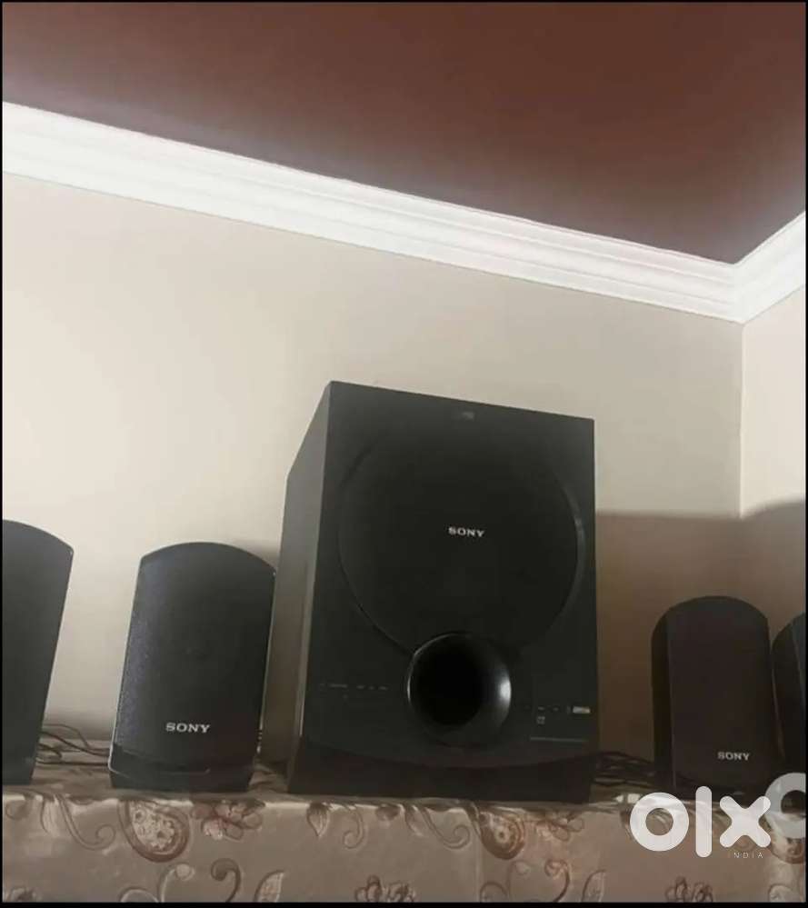 Sony wired speakers