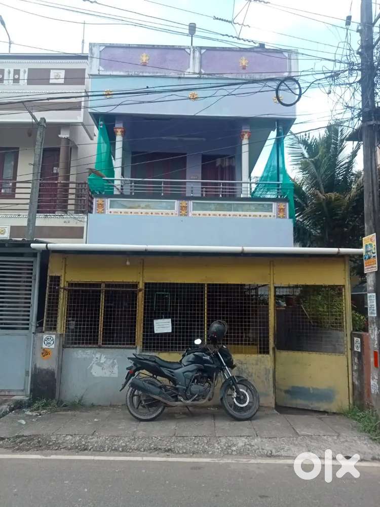 Single room with bath attached ,semi furnished