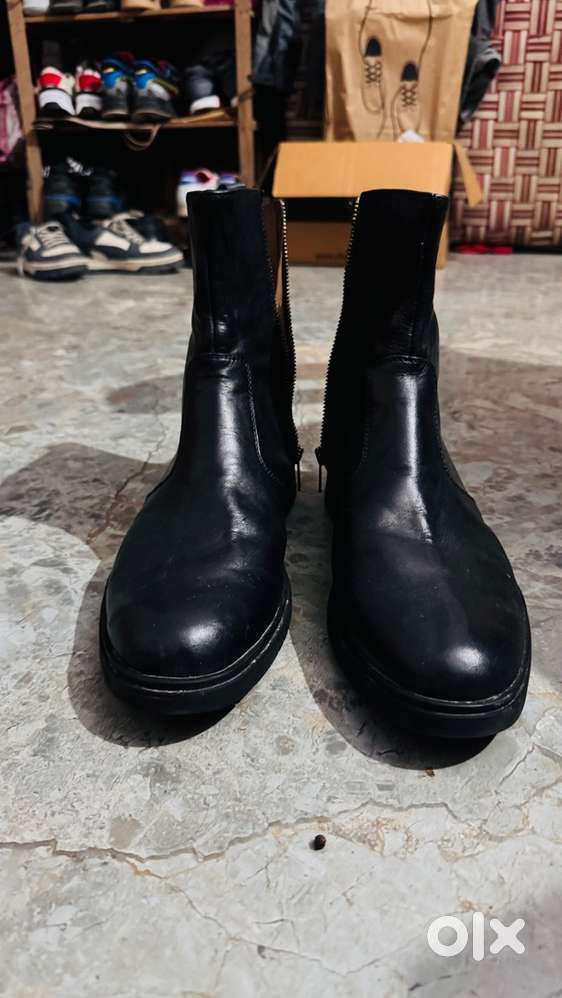 chelsea boots for men 8 number shoes very excellent condition