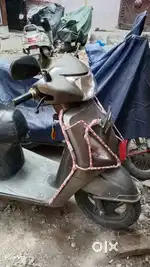 Jupiter scooty well and good condition. All paper are complete.