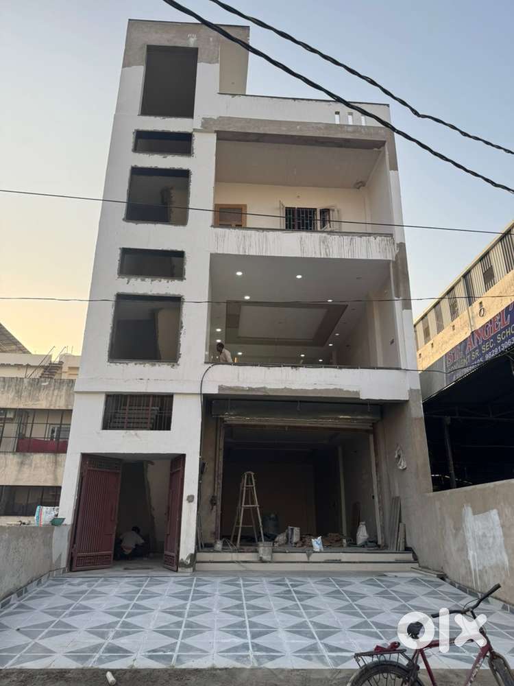 Available for Office/Showroom/library/saloon