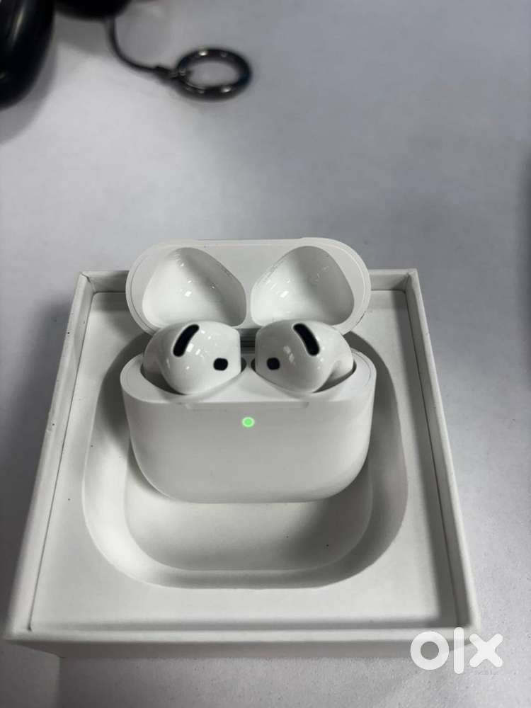 Apple AirPods 4 Wireless Earbuds with Charging Case (USB-C)