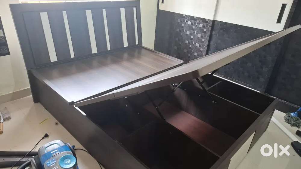 Damro company bed