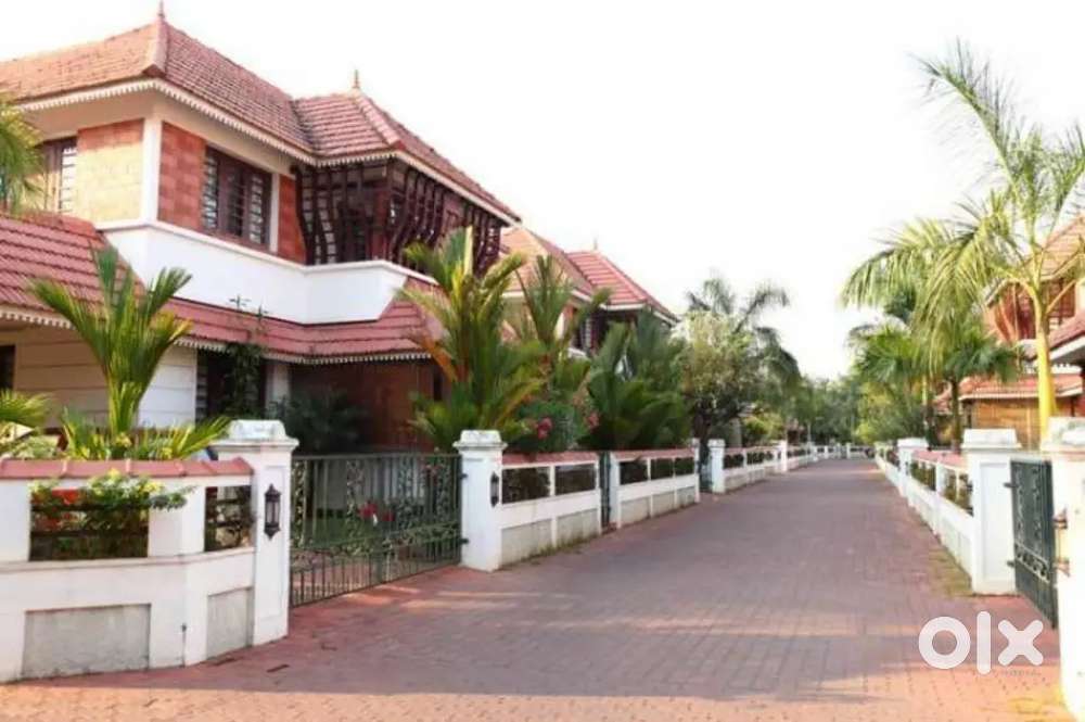 3200 sq.ft, 4+BHK furnished gated villa, 2 car parking,,Vennala EKM,