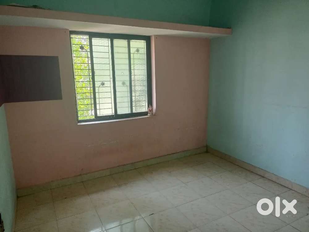 2 BHak /1 Fully furnished room  for non cooking exe female