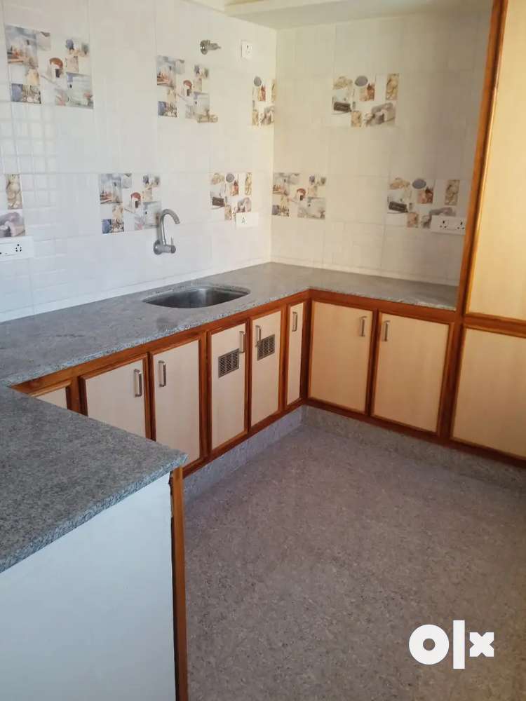 Rent for commercial both office and house