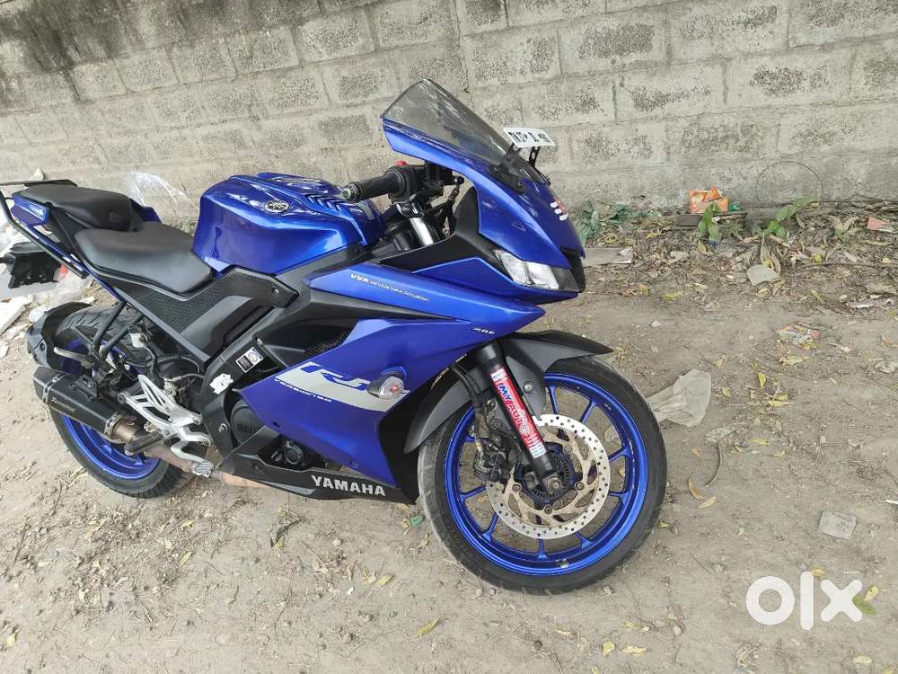 Yamaha R15 ( 2022 )   ( km. 19000)